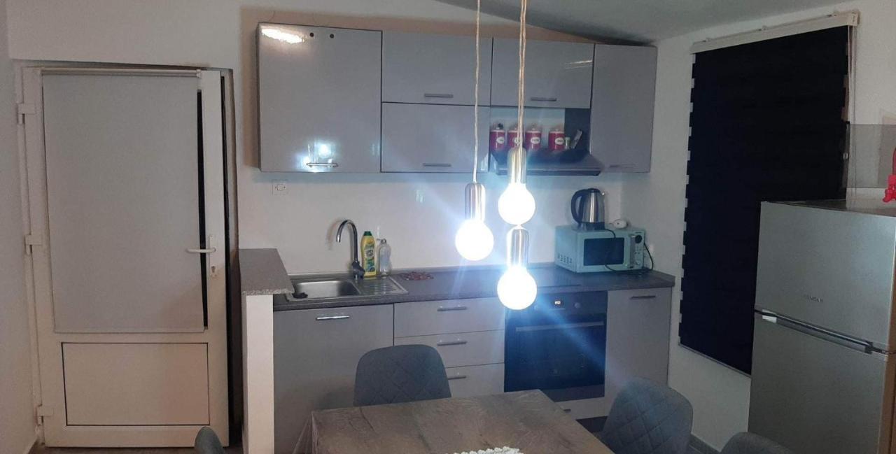 Apartman Kety Вир Екстериор снимка